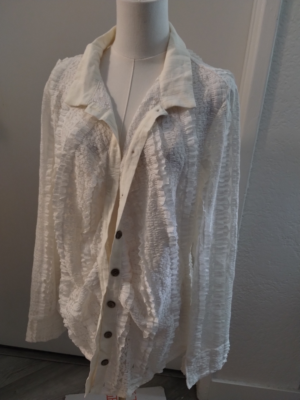 SHEIN Cream Button-Front Textured Blouse